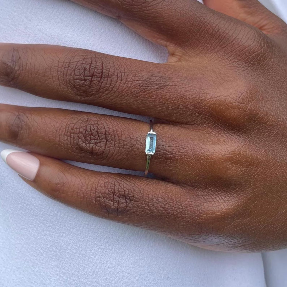 Aquamarine Baguette Ring, A Fresh and Elegant Gemstone Ring for Everyday Style