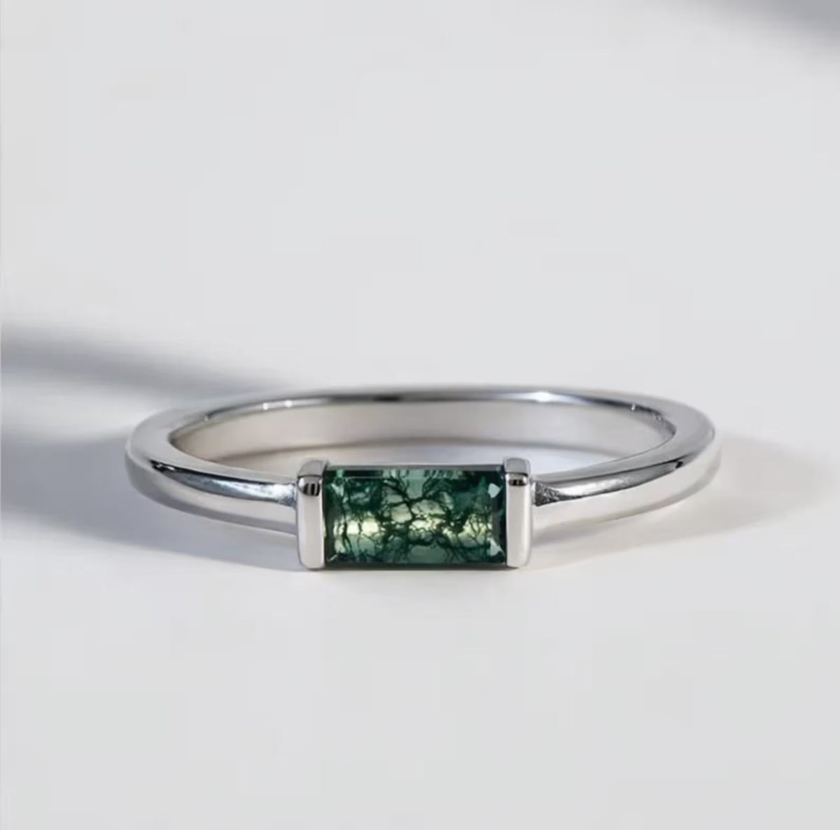 Moss Agate Baguette Ring  – Jewellery Guide