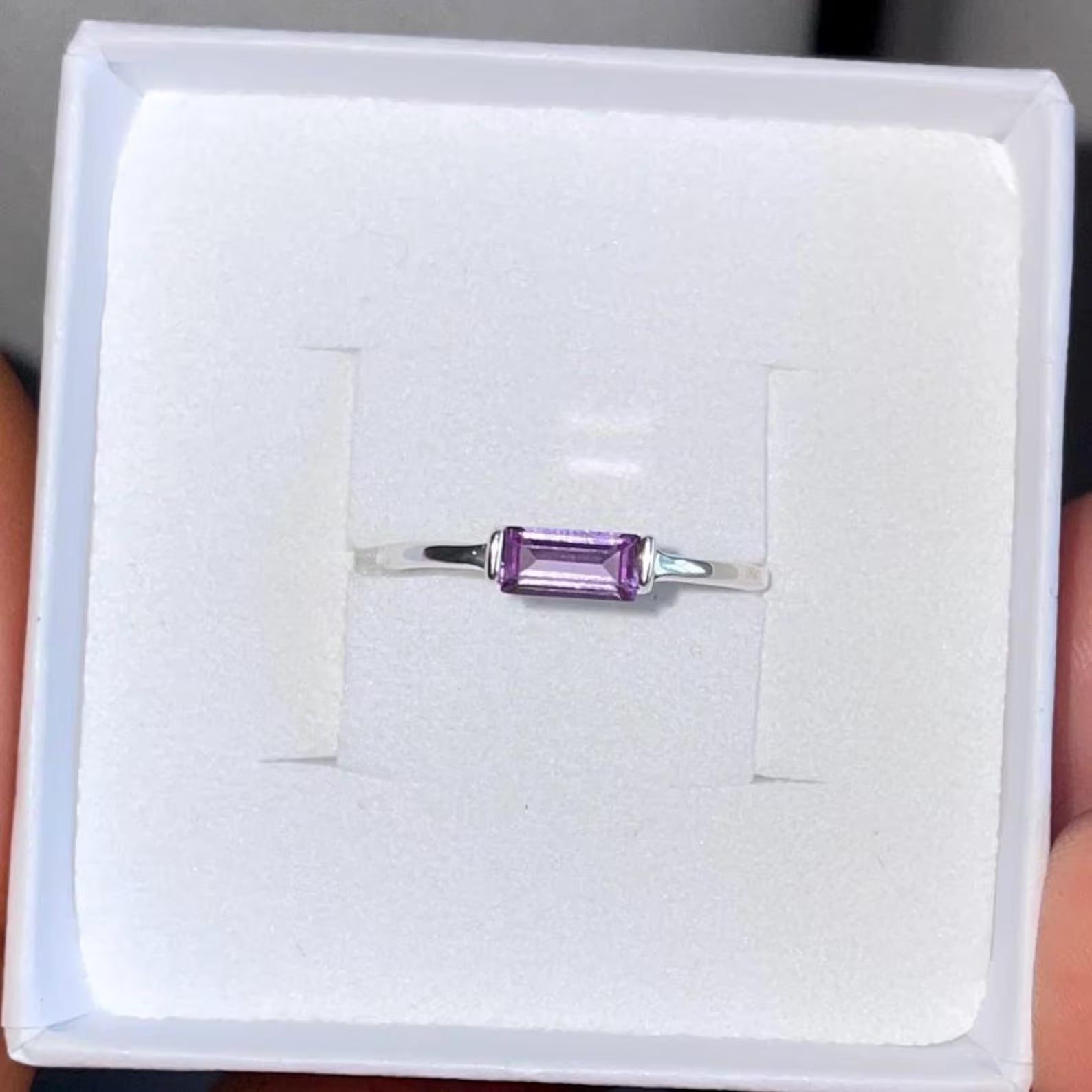 Silver ring with a rectangular Alexandrite gemstone