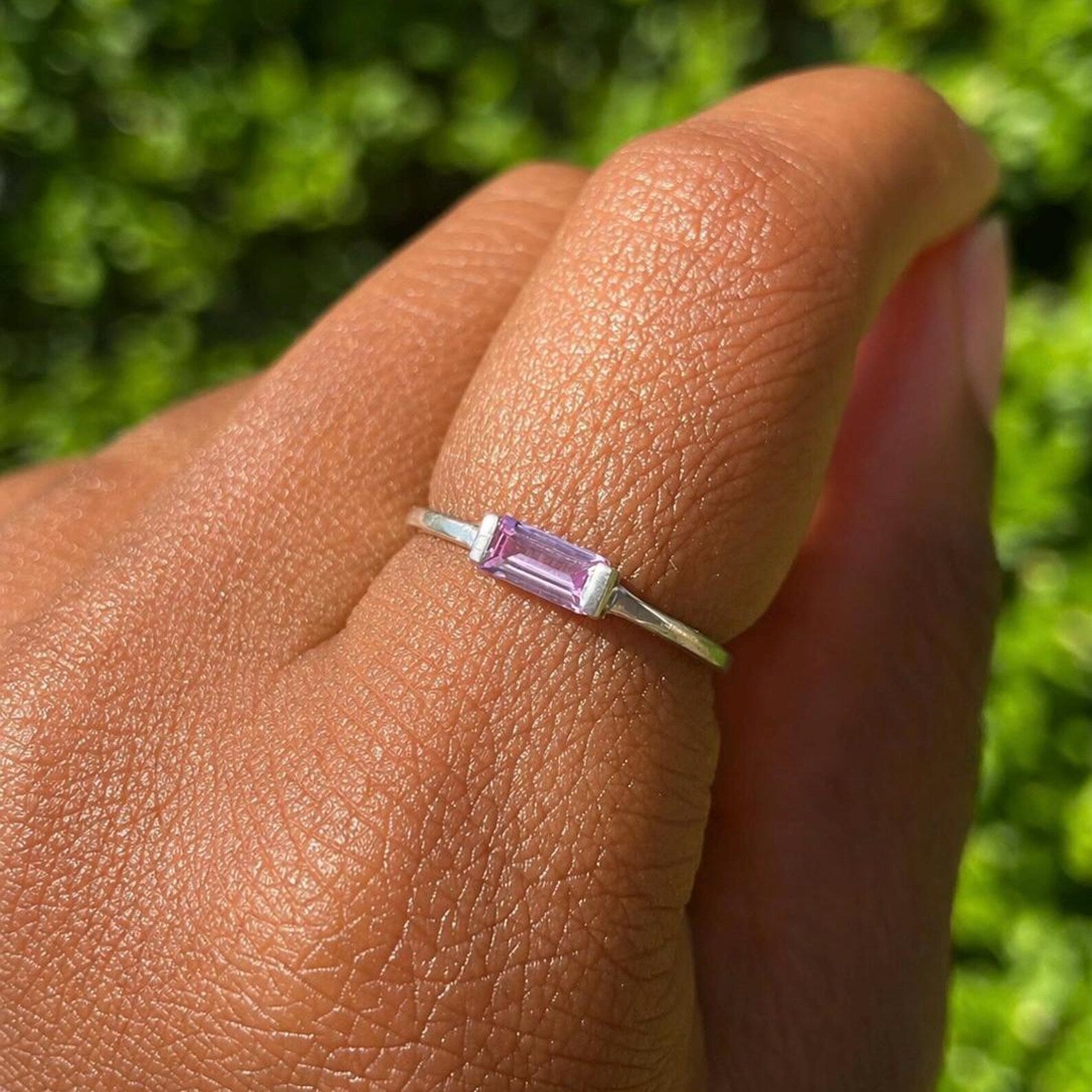 Silver ring with a rectangular Alexandrite gemstone